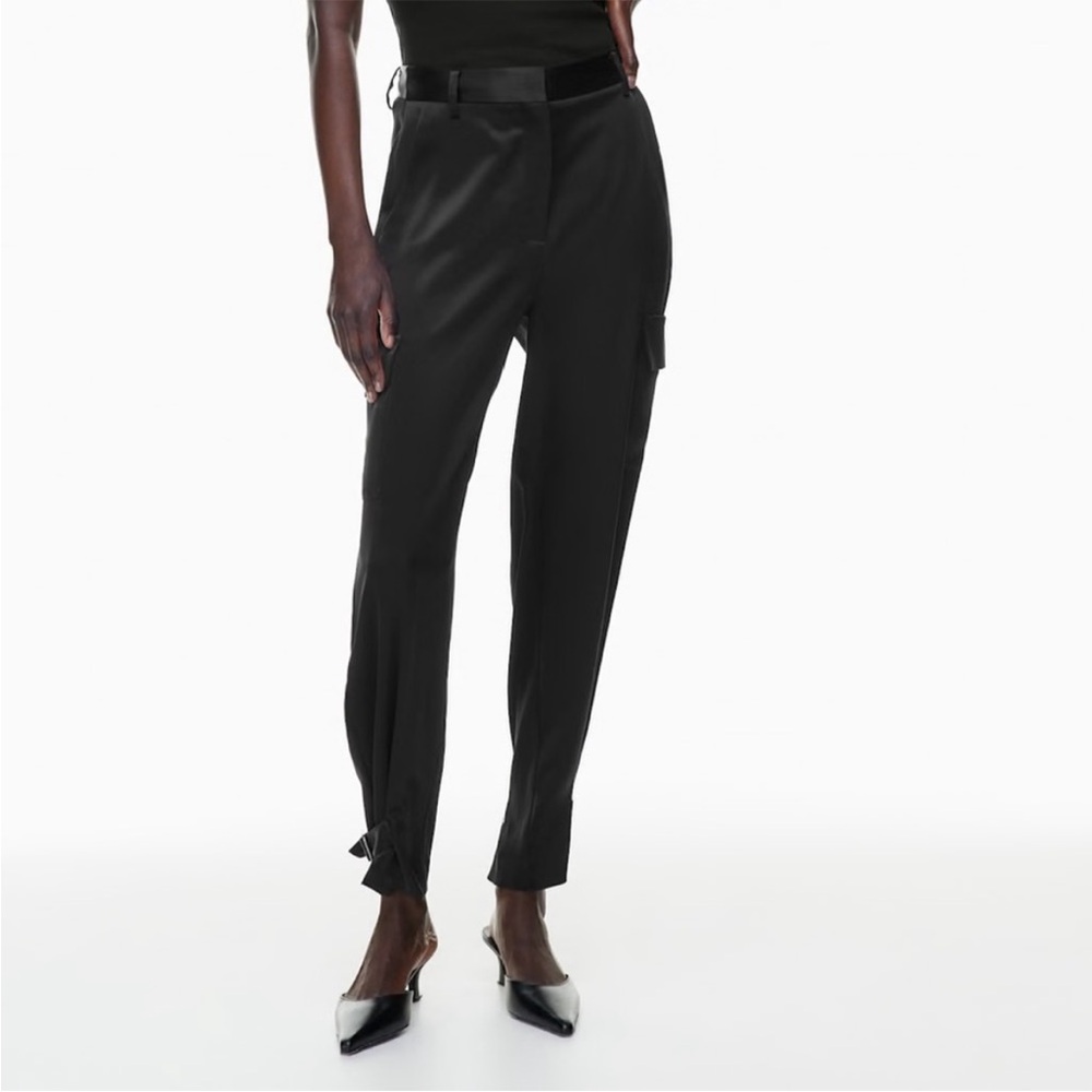 Aritzia Black Cargo traight Leg Pants with tie belt around legs
